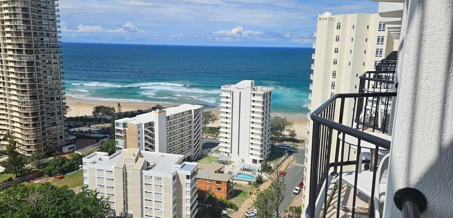 Sea View Studio High Floor Apartment Gold Coast