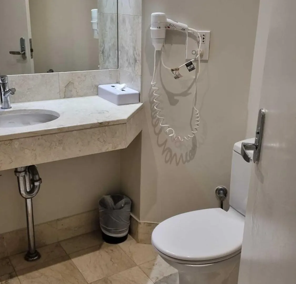 Sea View Studio High Floor Apartment Gold Coast