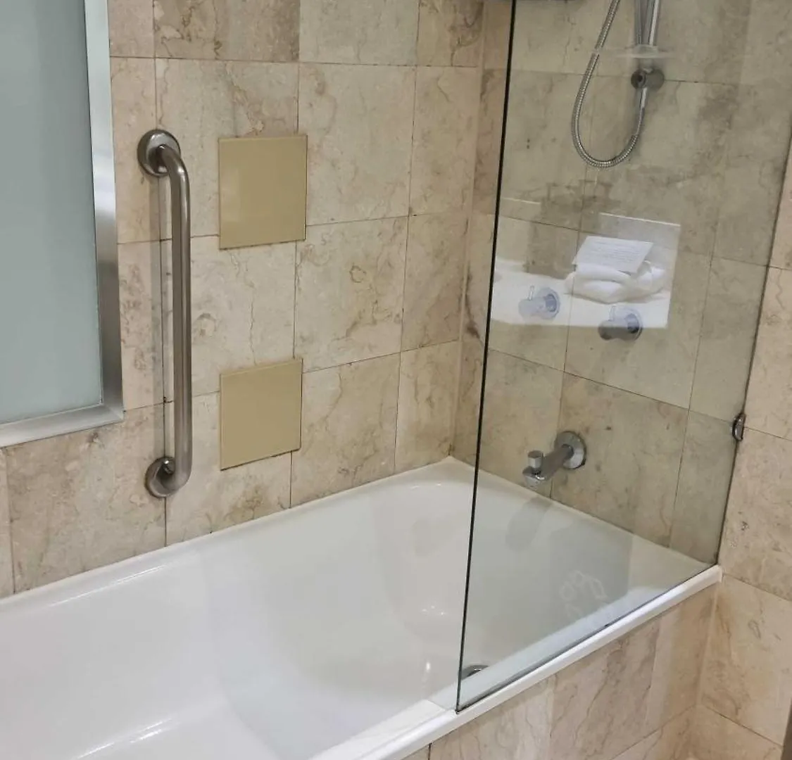 Sea View Studio High Floor Apartment Gold Coast