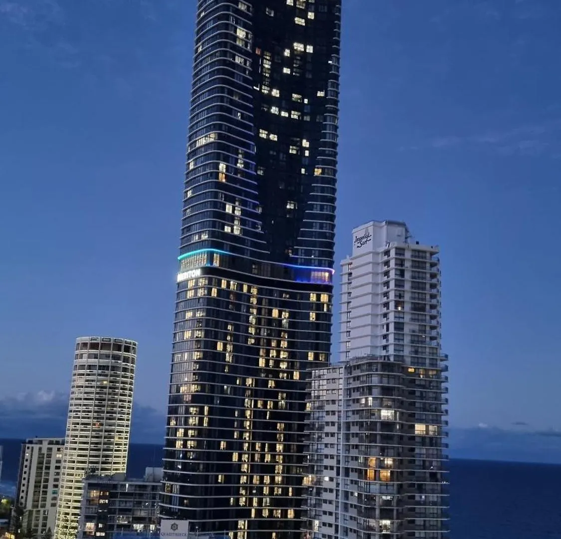 Sea View Studio High Floor Apartment Gold Coast