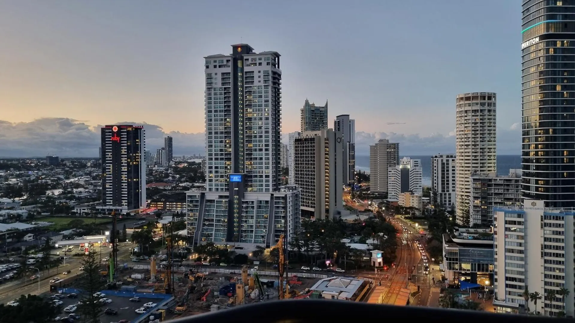 Sea View Studio High Floor Apartment Gold Coast Australia